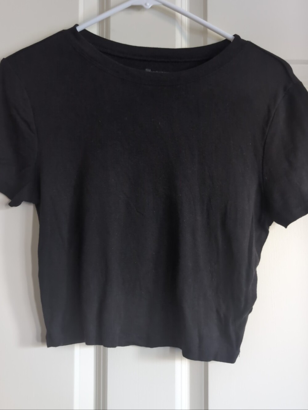 Black crop top in size M